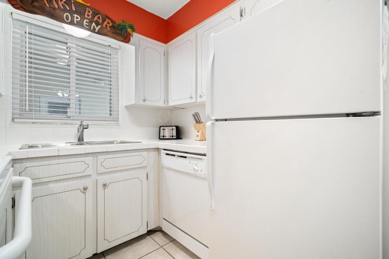 Waves 18 Apartment St. Pete Beach Ngoại thất bức ảnh